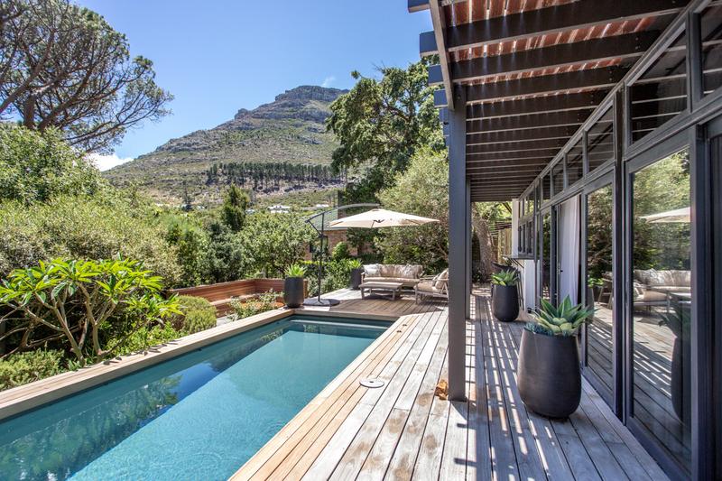 2 Bedroom Property for Sale in Hout Bay Western Cape